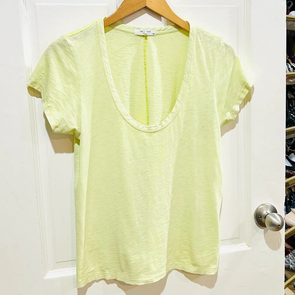 RAG & BONE 100% Pima Cotton Yellow-Green U-Neck Tee Luxury Loungewear Size M - Picture 2 of 6
